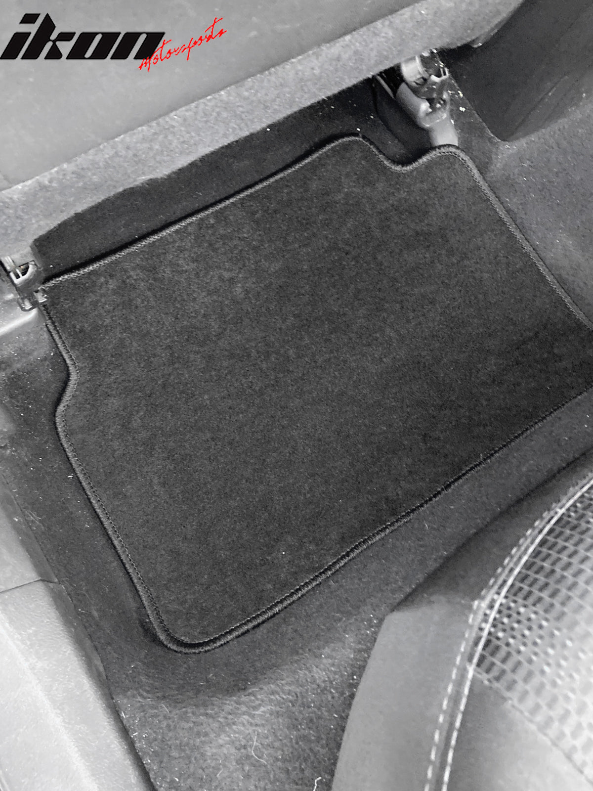 2009-2013 Toyota Corolla Car Mat Black Carpet 4PC Nylon