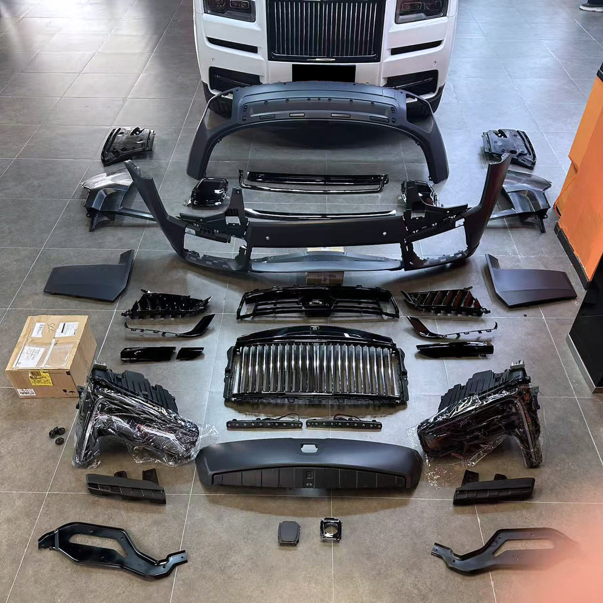 2019-2024 Rolls Royce Cullinan Convert 2025 Cullinan Facelift Full Body Kit With Headlights