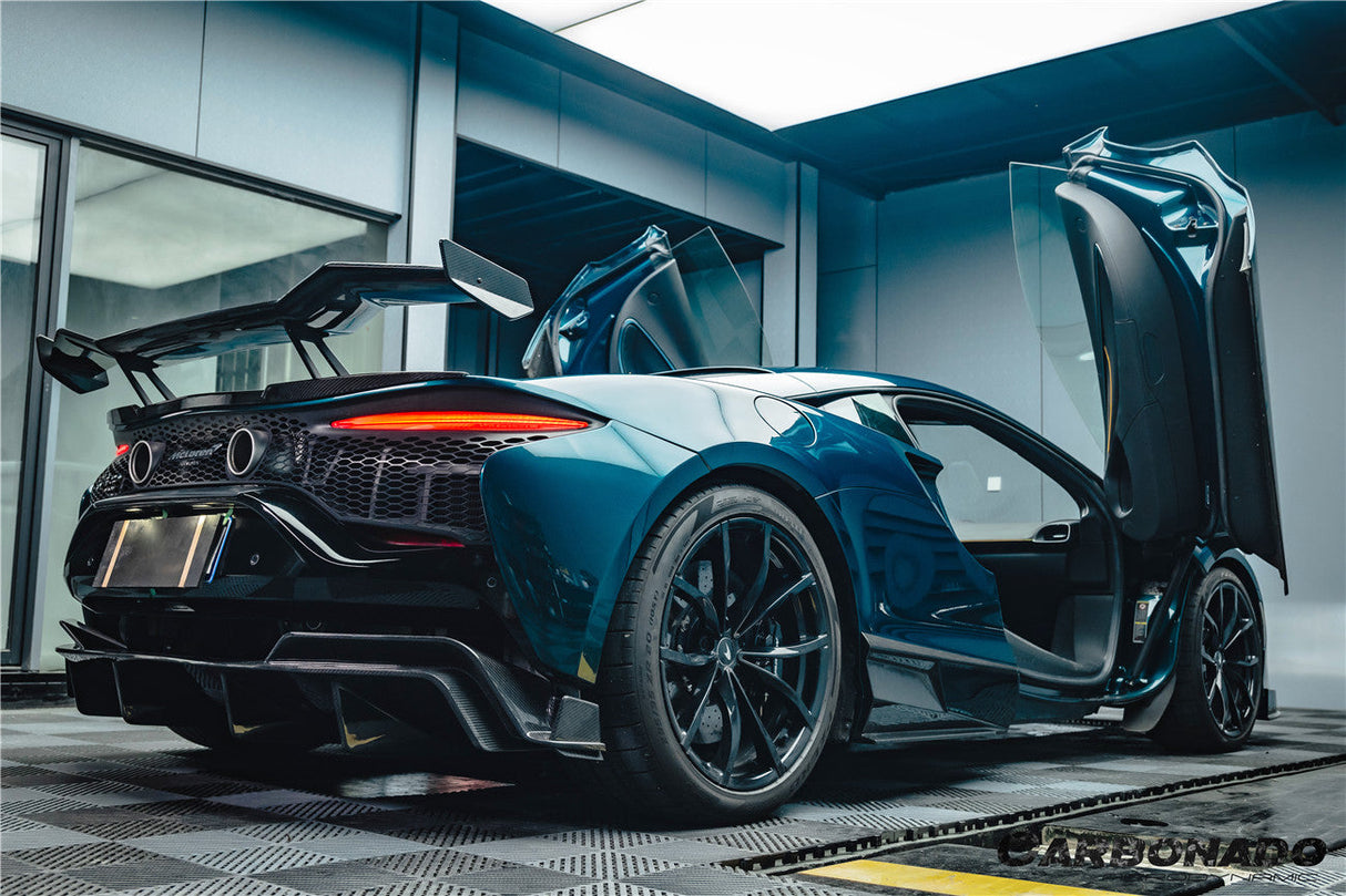 2023-UP McLaren Artura Coupe | Spider AM Style Autoclave Carbon Fiber Side skirt