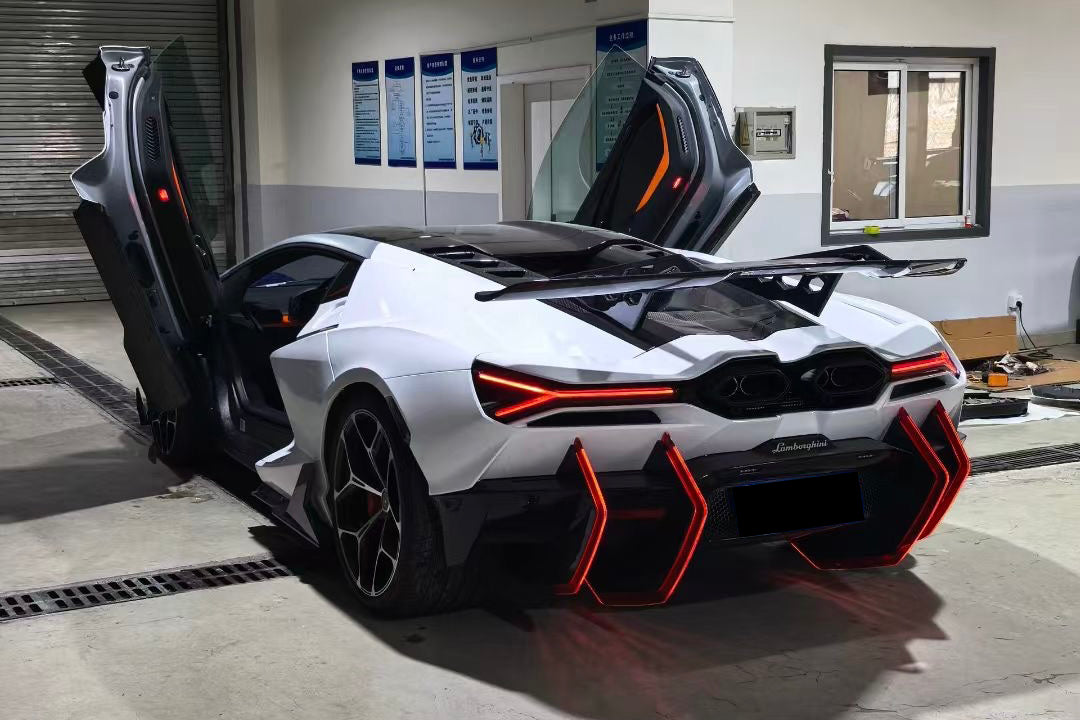 2024-UP Lamborghini Revuelto BK Style Autoclave Carbon Fiber Rear Diffuser with Canards