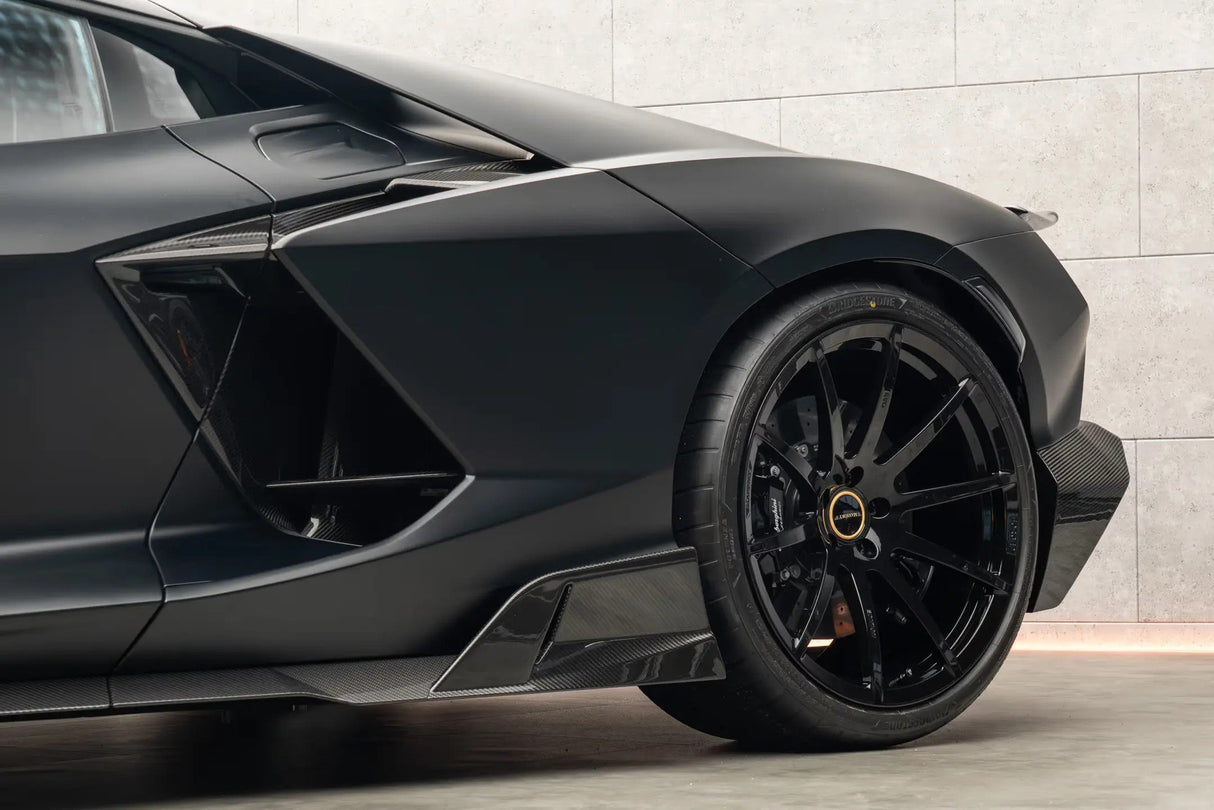 2024-UP Lamborghini Revuelto MSY Style Autoclave Carbon Fiber Side Skirts
