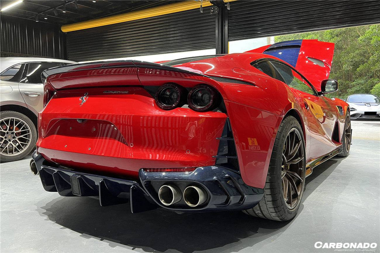 2017-2026 Ferrari 812 Superfast MSY Style DRY Carbon Fiber Rear Diffuser with Light