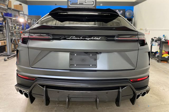 2018-2022 Lamborghini URUS VRS Style Carbon Fiber Rear Diffuser