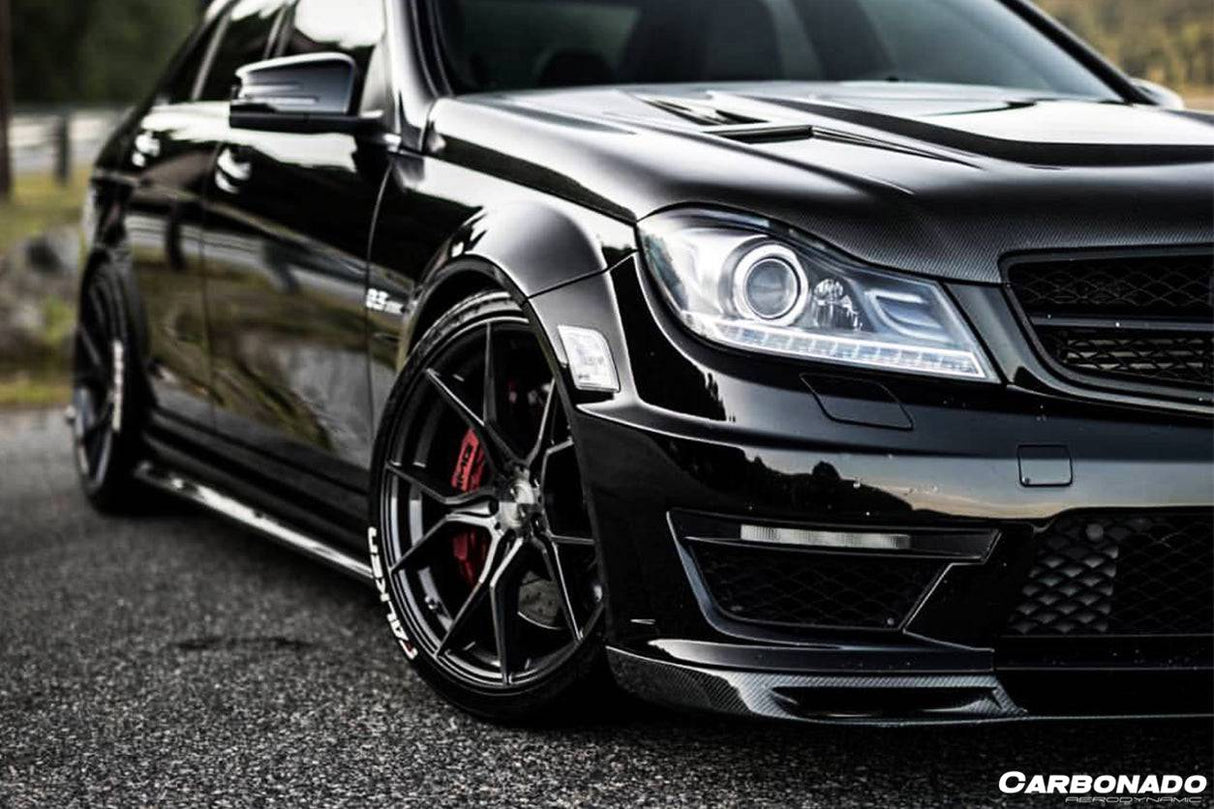 2012-2014 Mercedes Benz W204 C63 AMG VS Style Carbon Fiber Front Lip
