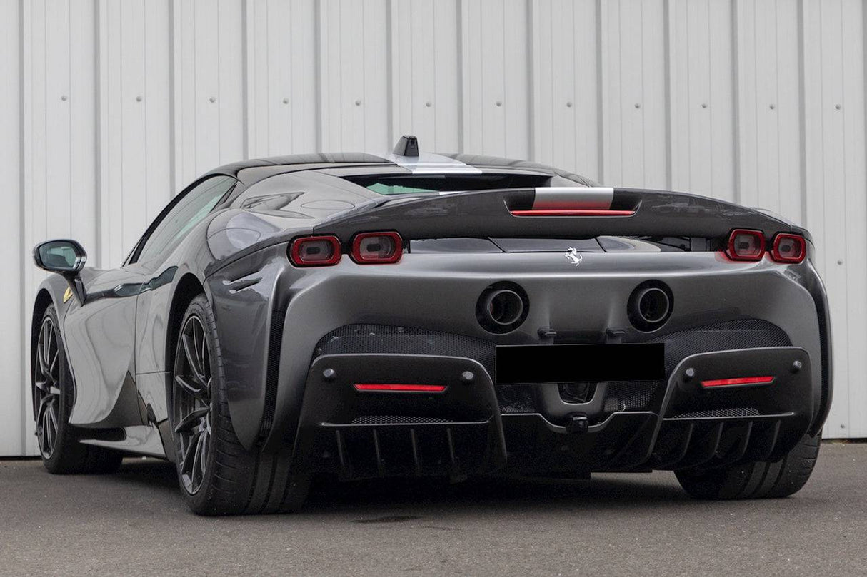 2020-UP Ferrari SF90 Stradale AV Style Carbon Fiber Trunk Spoiler