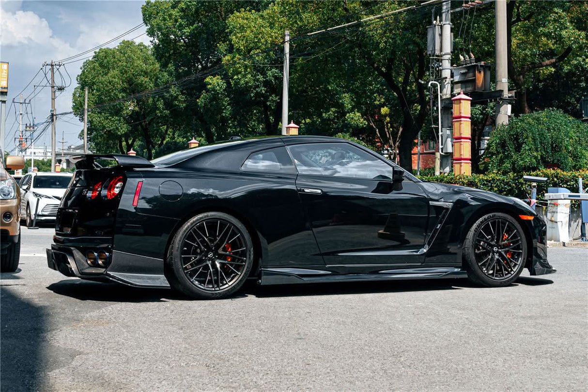 2008-2023 Nissan GTR R35 EBA BKSS Style Carbon Fiber Side Skirts