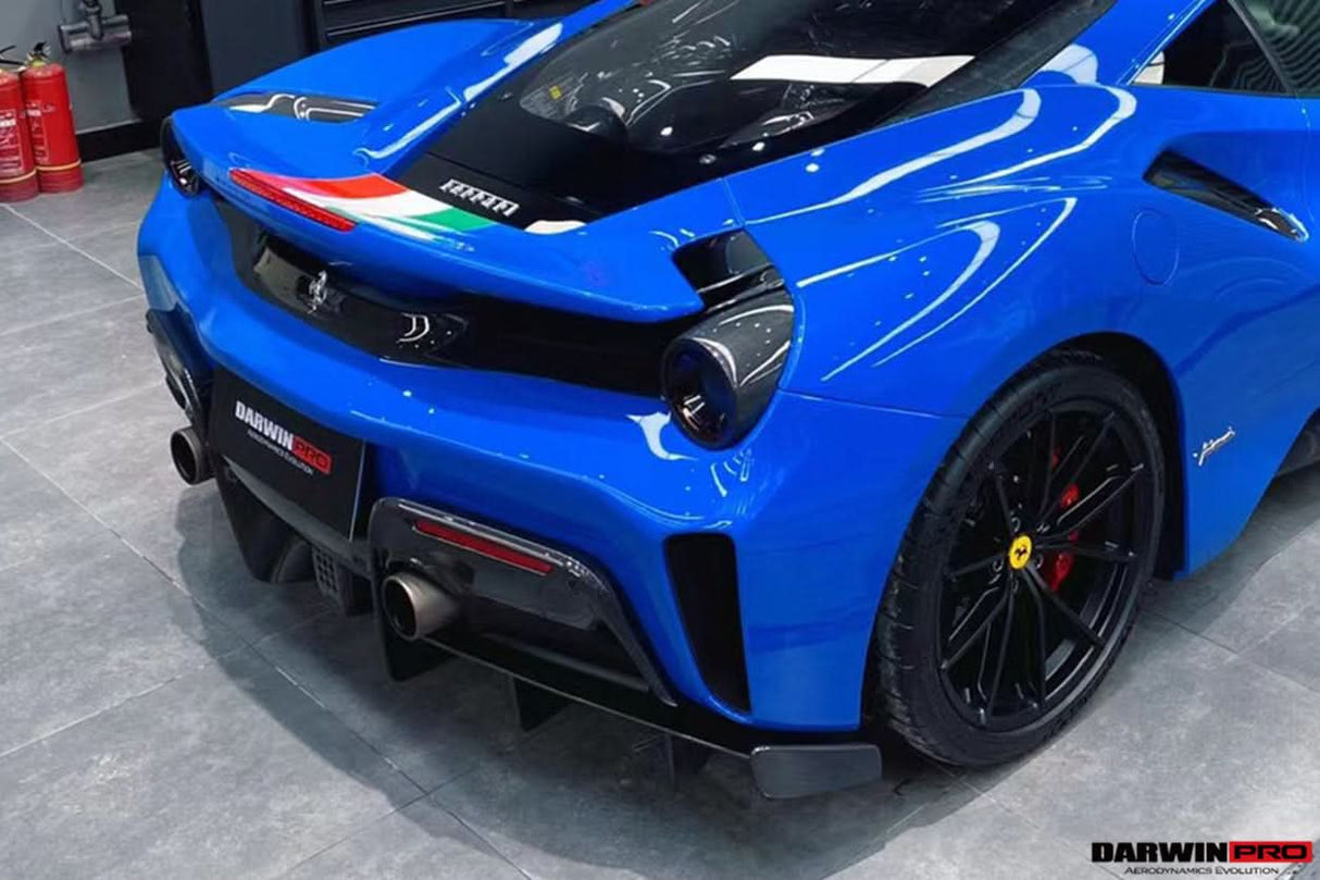 2018-2020 Ferrari 488 Pista Origenal Rear Bumper Carbon Fiber Rear centre trim panel