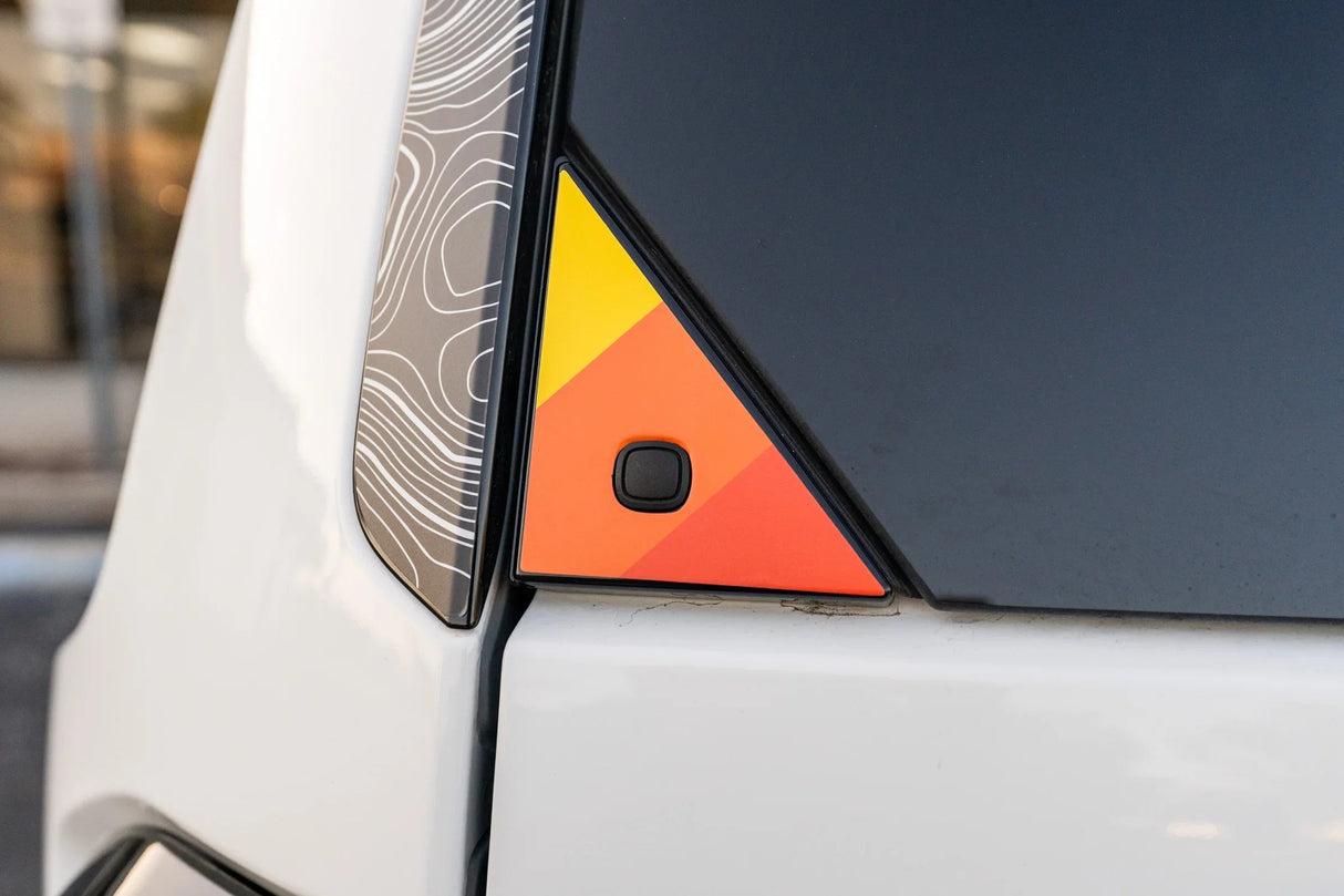 Heritage Rear Glass Button Trim Overlay - 2024+ Land Cruiser / GX 550