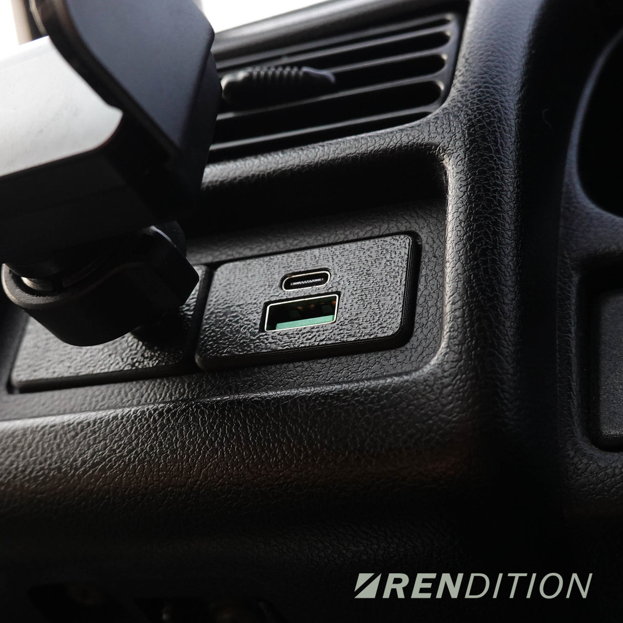 NISSAN AD FRONT USB CHARGING MODULES Y10 N14 VAN