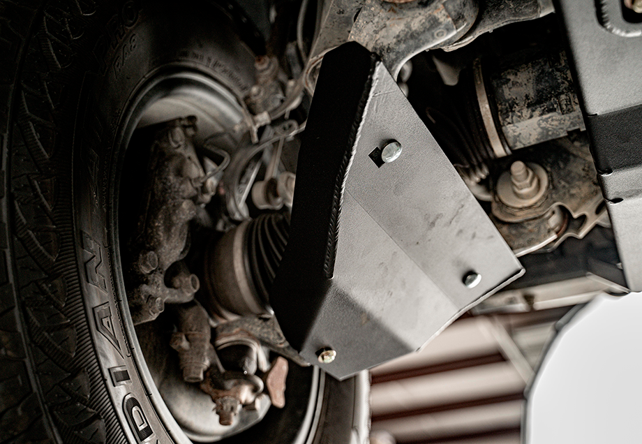 Lower Control Arm Skid Plate For 2010-2014 Toyota FJ Cruiser