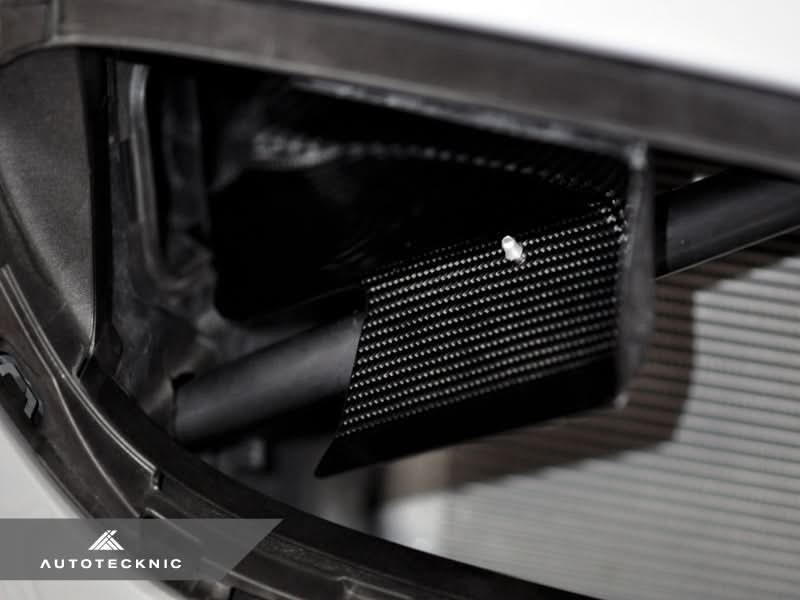 AutoTecknic Dry Carbon Fiber Intake Air Scoop Set - BMW F90 M5