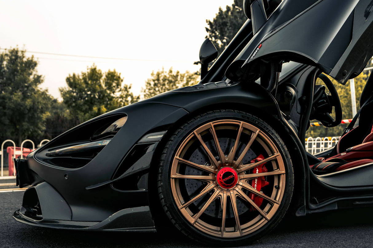 2017-2023 McLaren 720s Se²NWB Style Carbon Fiber Front Bumper Canards