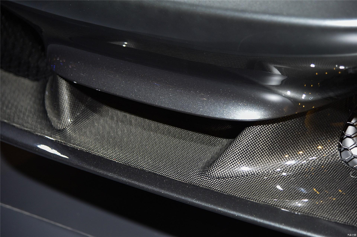 2019-2024 Ferrari F8 OE Style Autoclave Carbon Fiber Front Lip Splitter