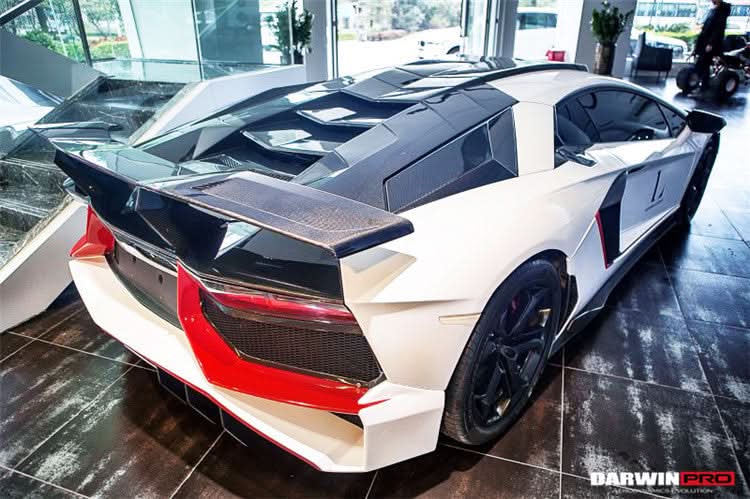 DarwinPRO 2011-2016 Lamborghini Aventador LP700 Coupe BKSS Style Carbon Fiber Engine Trunk