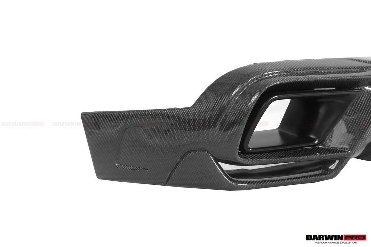 DarwinPRO 2018-2024 Rolls-Royce Cullinan BKSS Style Carbon Fiber Rear Lip Diffuser With Exhaust tips