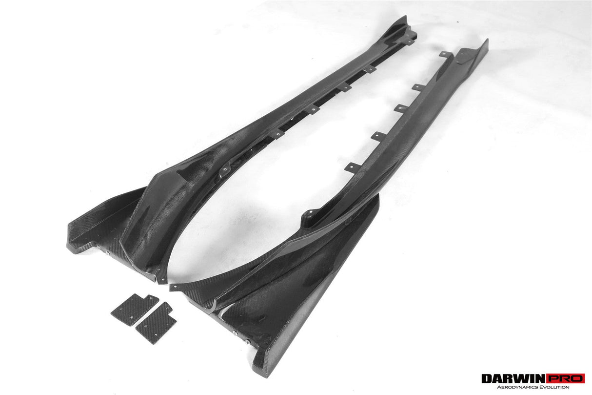 2014-2020 BMW i8 BZK Carbon Fiber Side Skirts