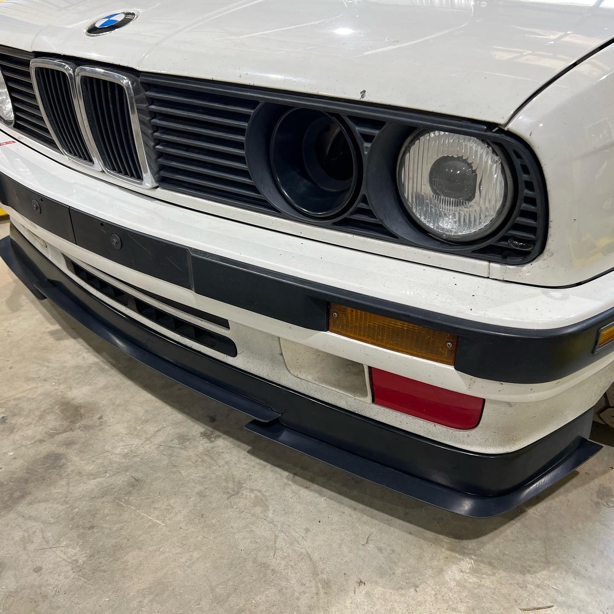 E30 Headlight Duct