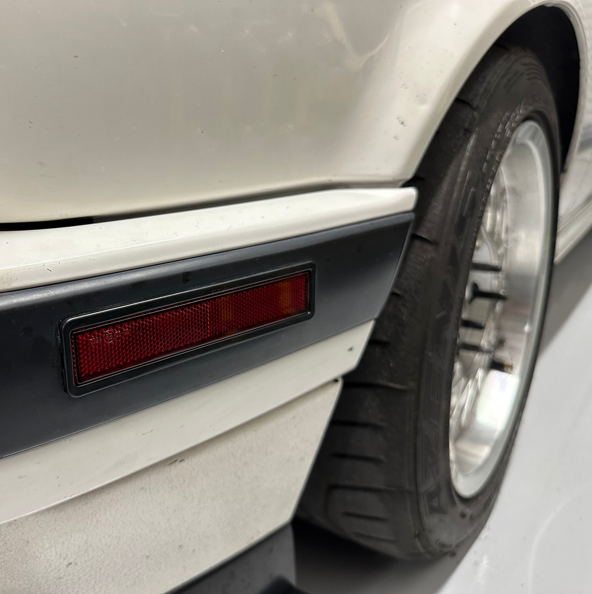 E34 Side Markers