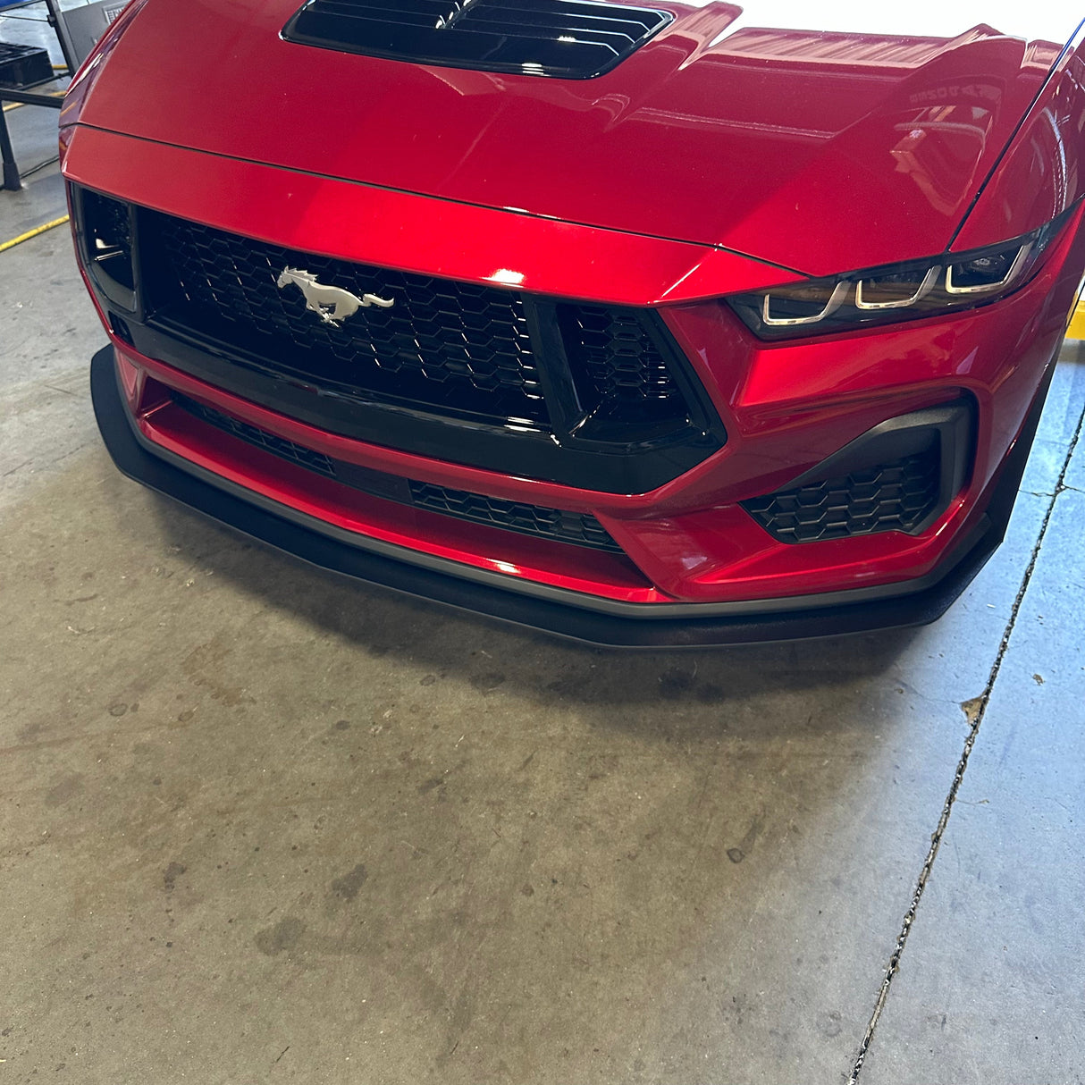 Mustang 24-25 GT/ECO Standard Splitter