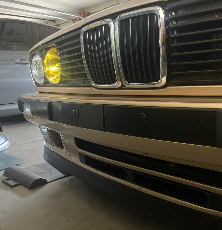 E30 Late Model Front Plate Plugs