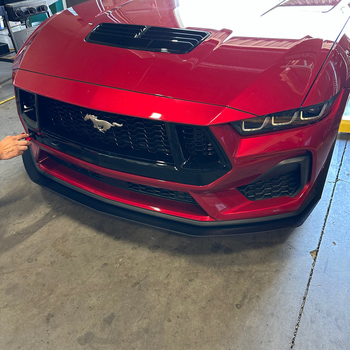 Mustang 24-25 GT/ECO Standard Splitter