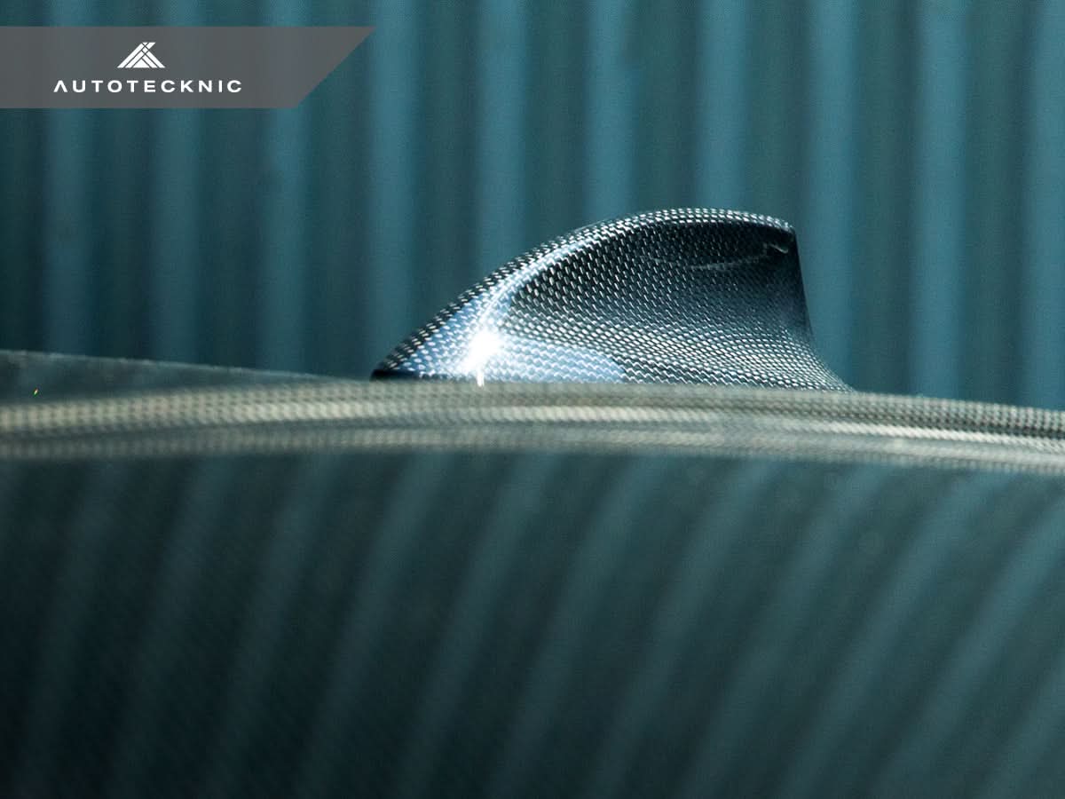 AutoTecknic Dry Carbon Roof Antenna Cover - G80 M3 Pre-LCI