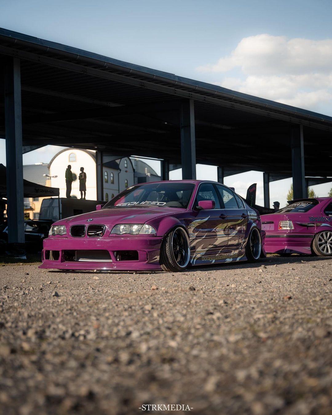 BMW 3-Series E46 Sedan Full Over Fender Kit with Vented Front Fenders - ABS OR Fiberglass - K2 Industries