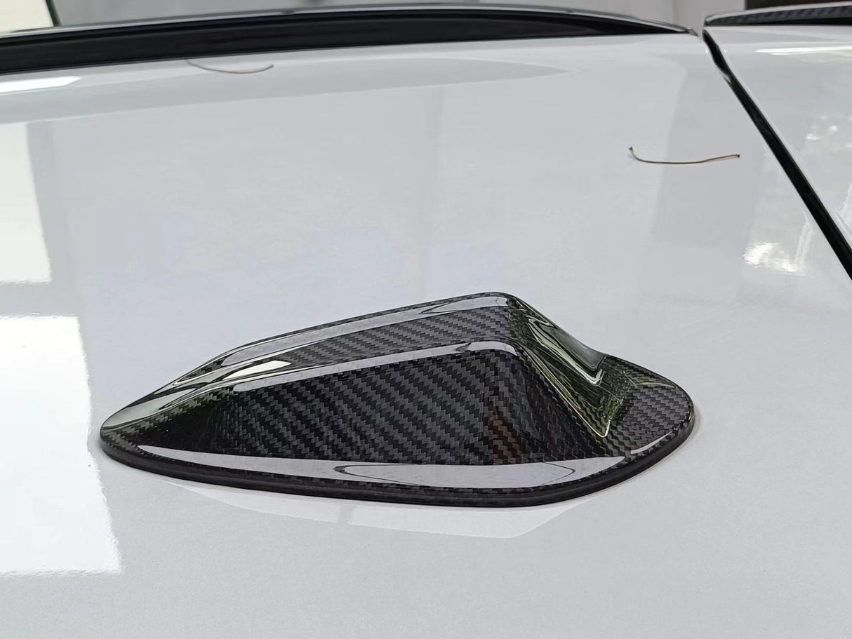 AutoTecknic Dry Carbon Roof Antenna Cover - F95 X5M LCI | F96 X6M LCI