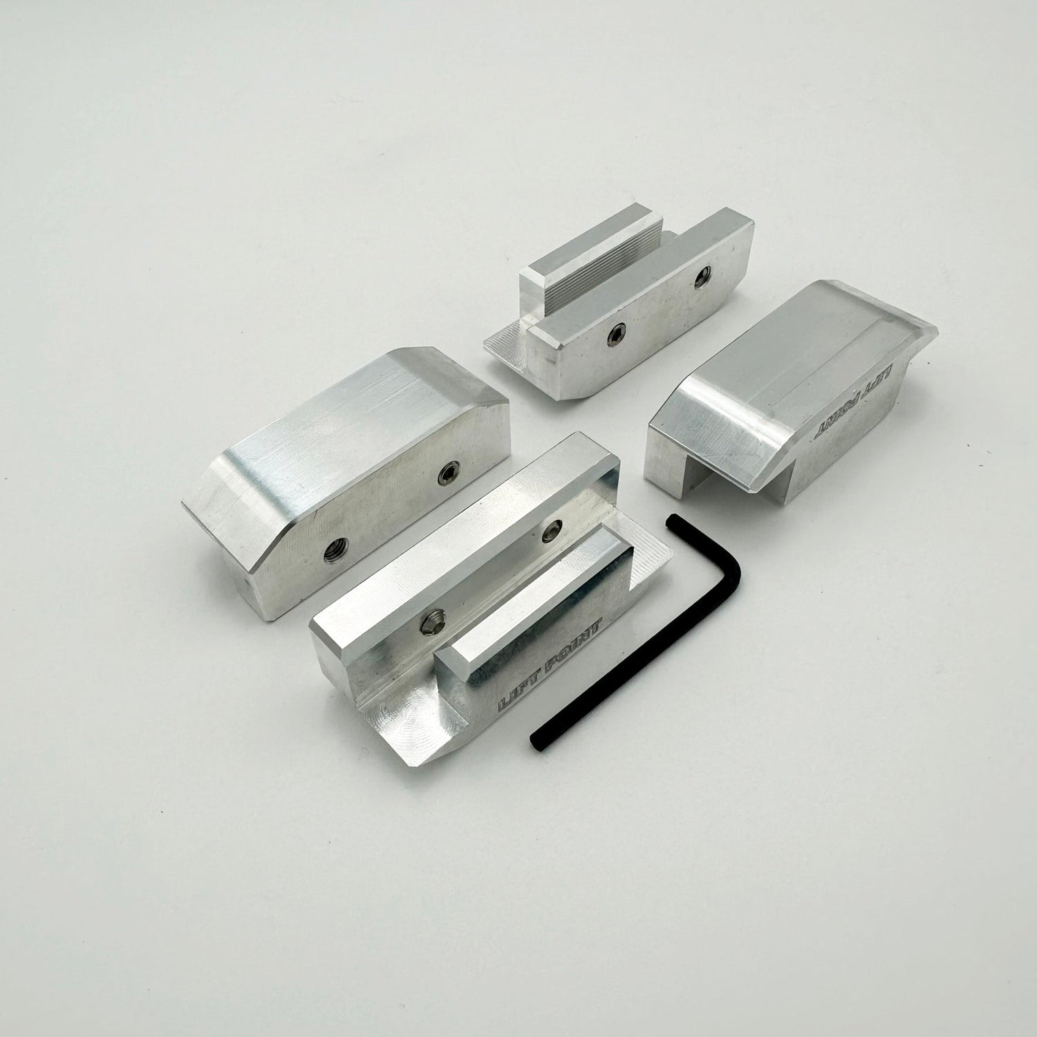 Mustang 05-25 Stealth Lift Pads