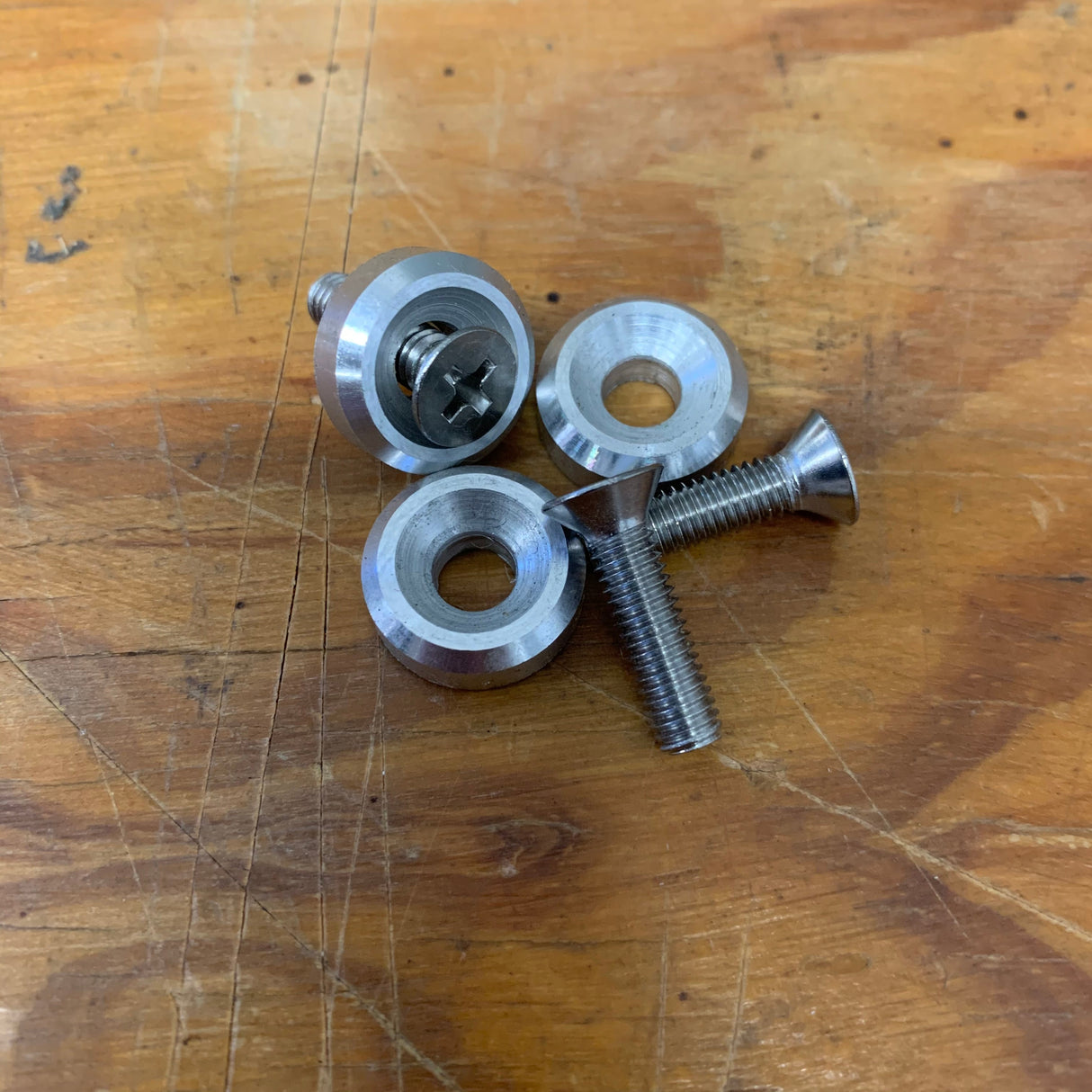 Wicker Bill 10/32 Billet Upgraded Hardware