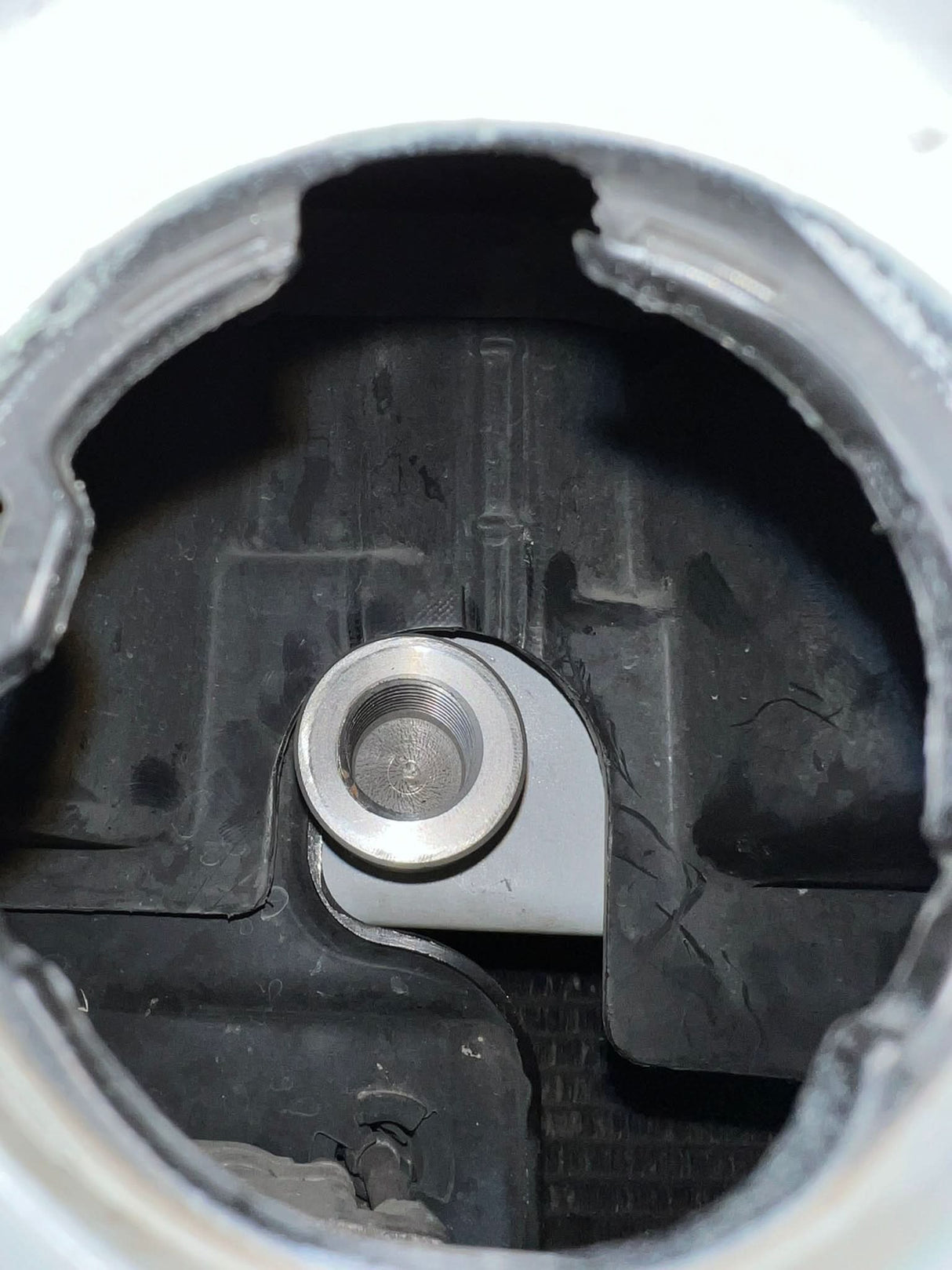 Chrysler 300 11-19 Premium Stealth Tow Hook