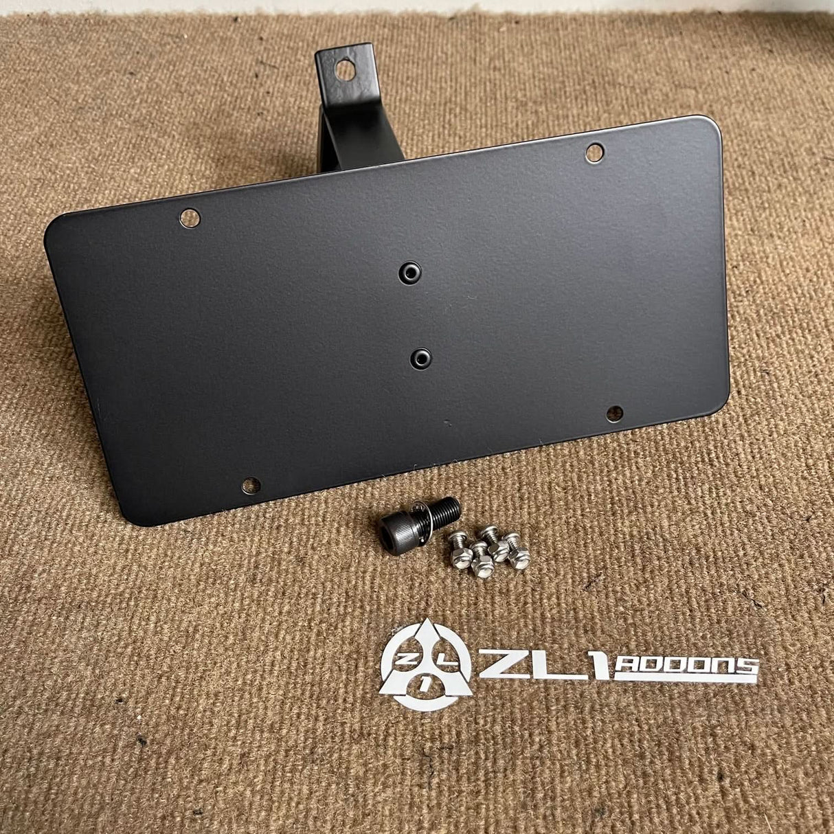 Challenger 09-23 License Plate Holder
