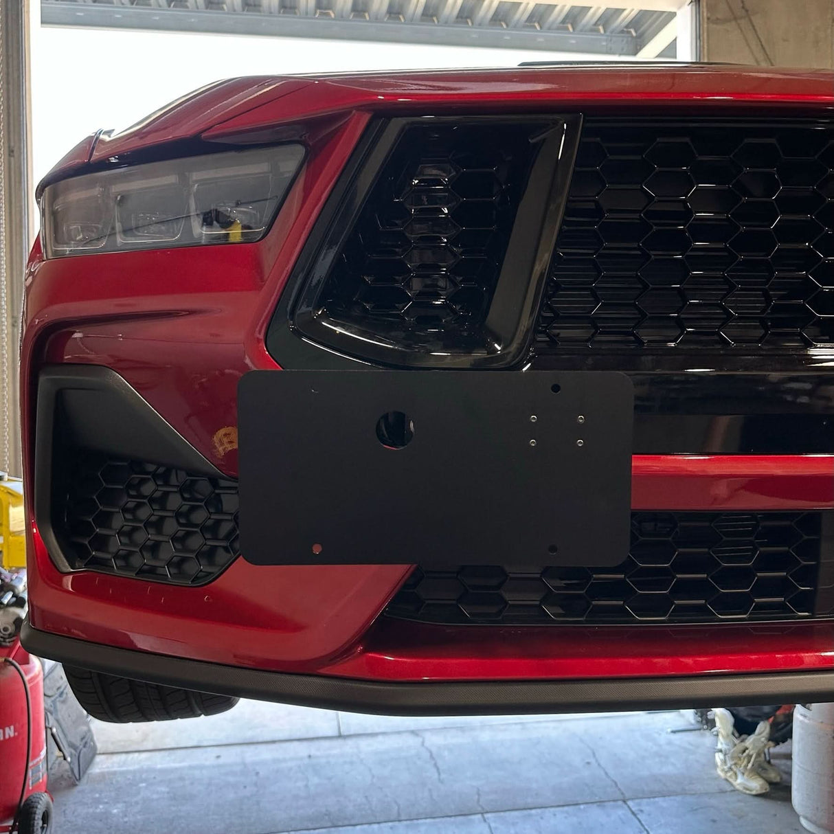 Mustang 24-25 Stealth License Plate Holder