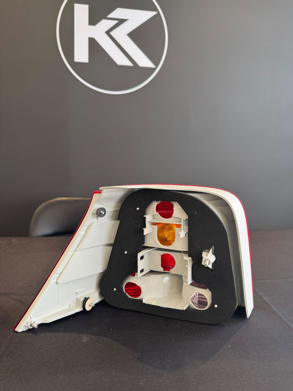 *GARAGE SALE* Hella Magic Red/Clear Tail Light Set Golf Mk4