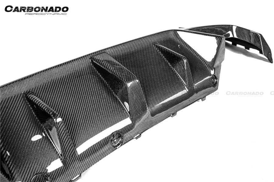 2018-2023 BMW F90 M5 D3 Style Carbon Fiber Rear Lip w/ Caps