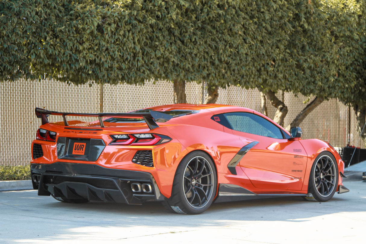 Chevrolet Corvette C8 Carbon Fiber Side Rocker Extensions/ Side Skirt