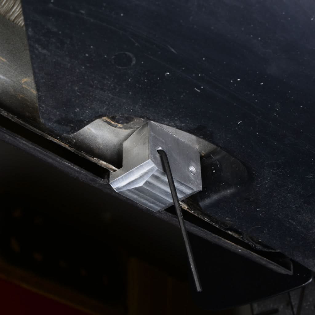 Charger 10-23 Lift Pads