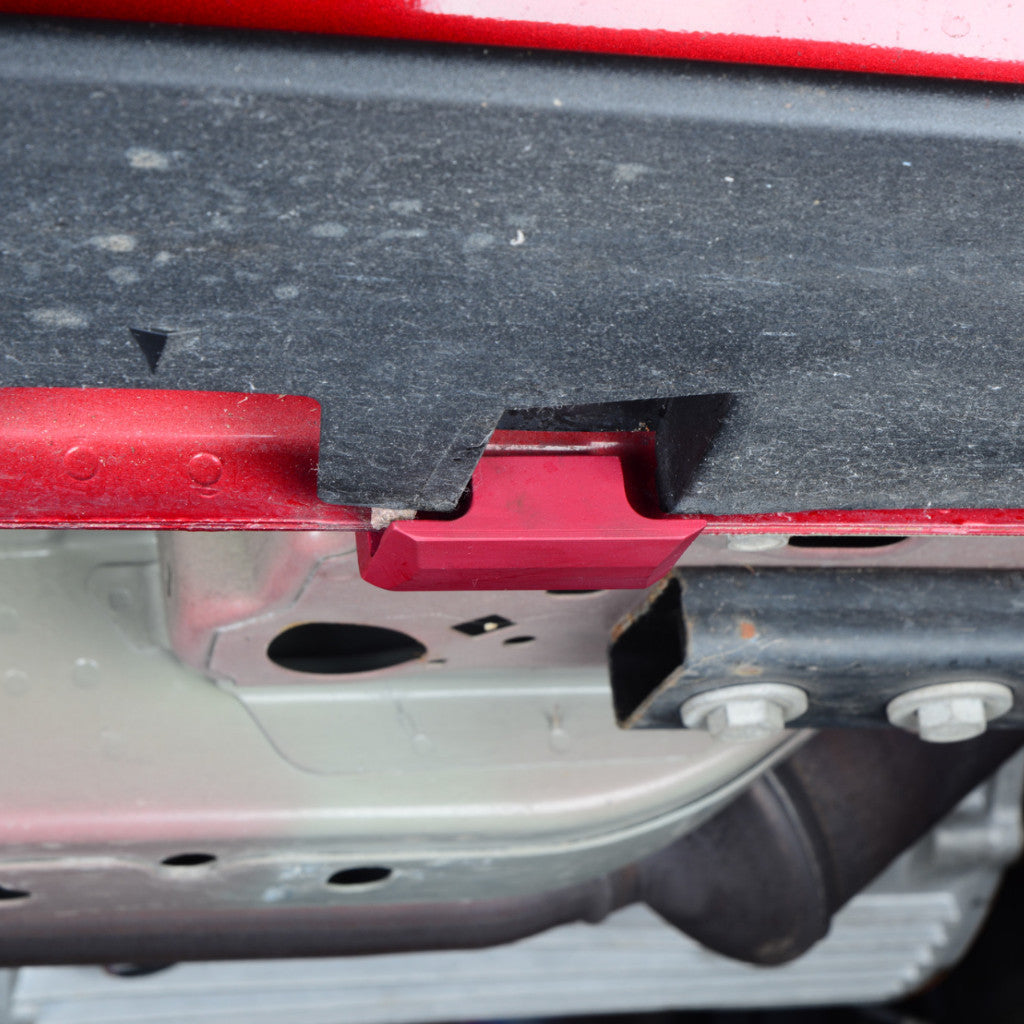 Mustang 05-25 Lift Pads