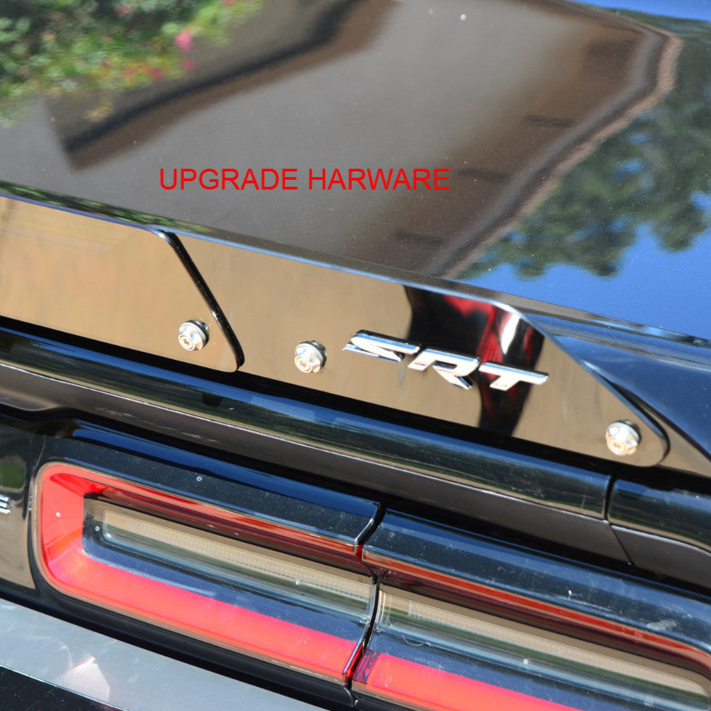 Challenger 09-23 Wicker Bill with Camera