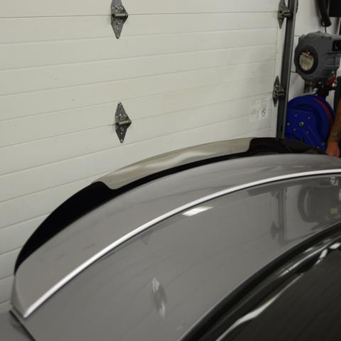 Chrysler 300 11-19 Classic Wicker Bill