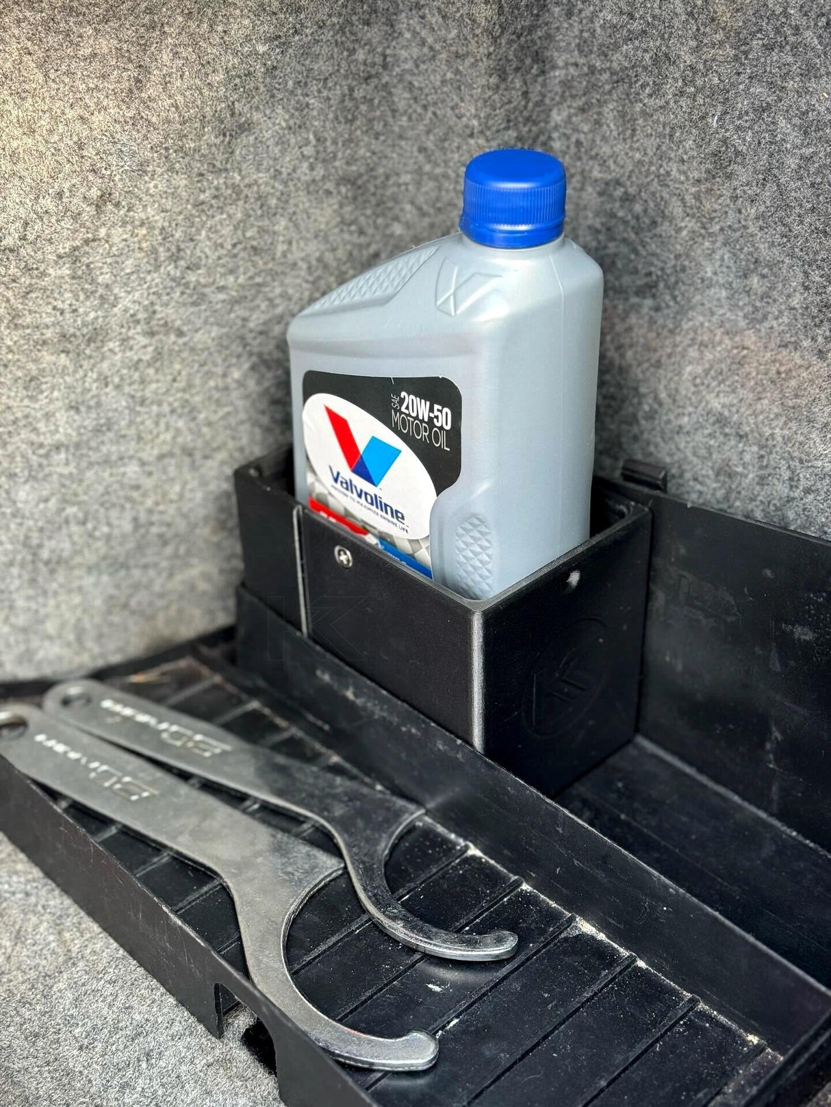 BMW E36 Coupe/Sedan/Compact Series 3 Black 3D Printed Plastic Oil Holder (1991 - 2000) - K2 Industries