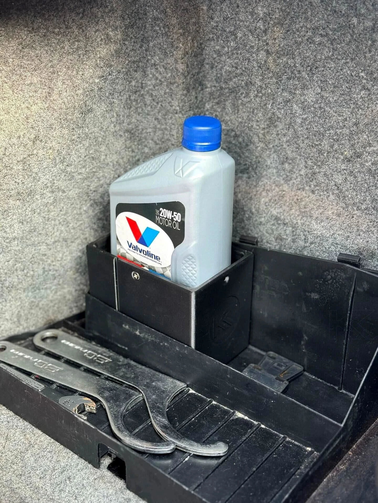 BMW E36 Coupe/Sedan/Compact Series 3 Black 3D Printed Plastic Oil Holder (1991 - 2000) - K2 Industries