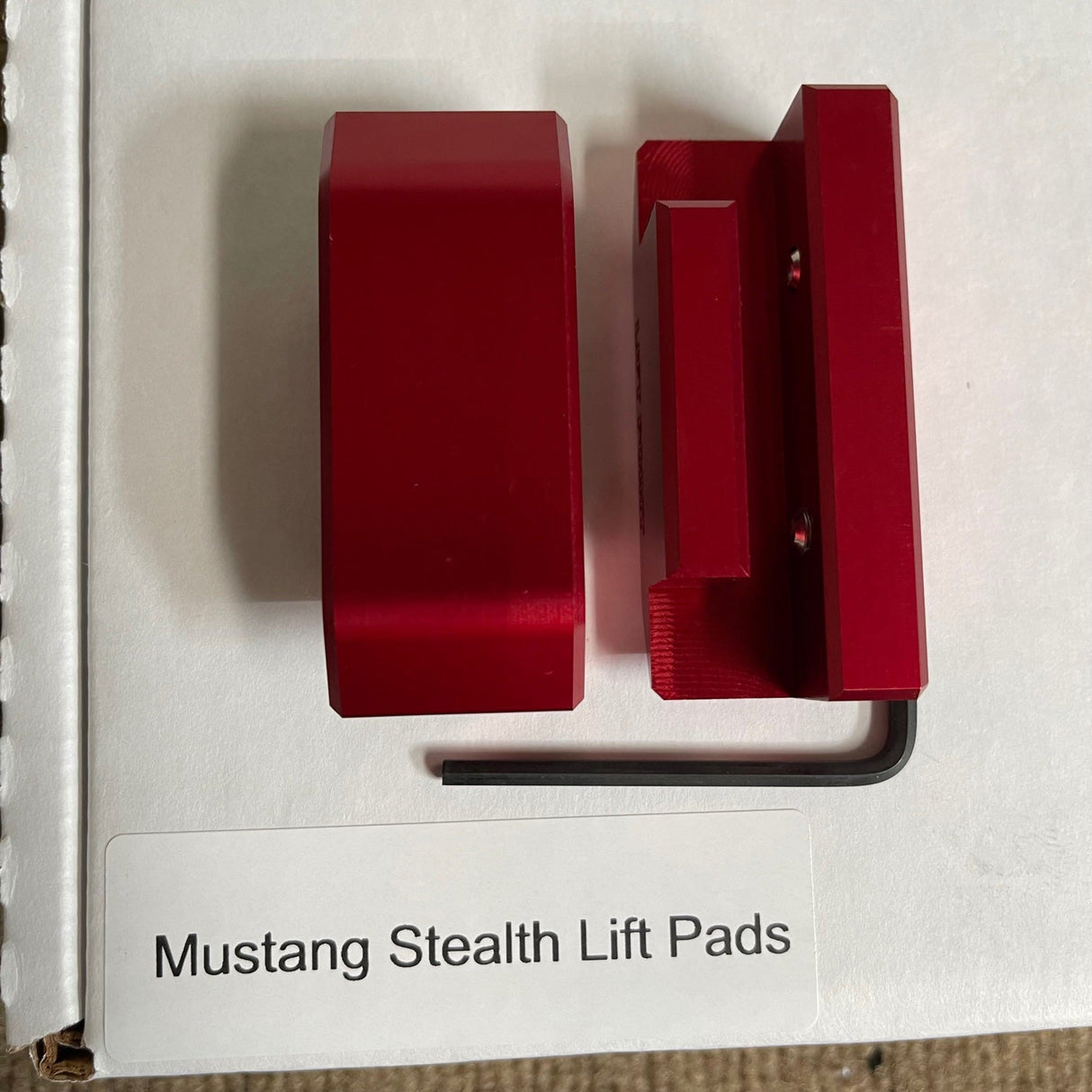 Mustang 05-25 Stealth Lift Pads