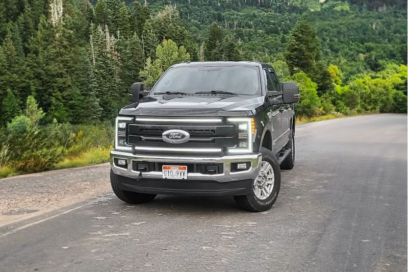 F250 Grill Lights For 17-19 Ford F250 Super Duty Black w/White DRL Essential Series OLM
