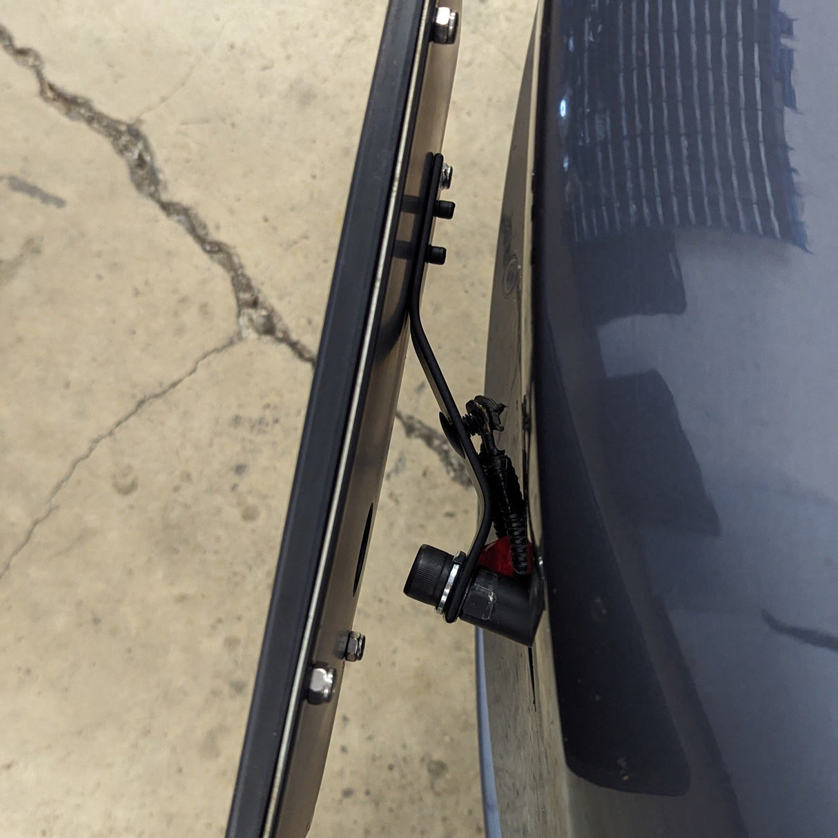 Tesla 17-24 Model 3 License Plate Holder