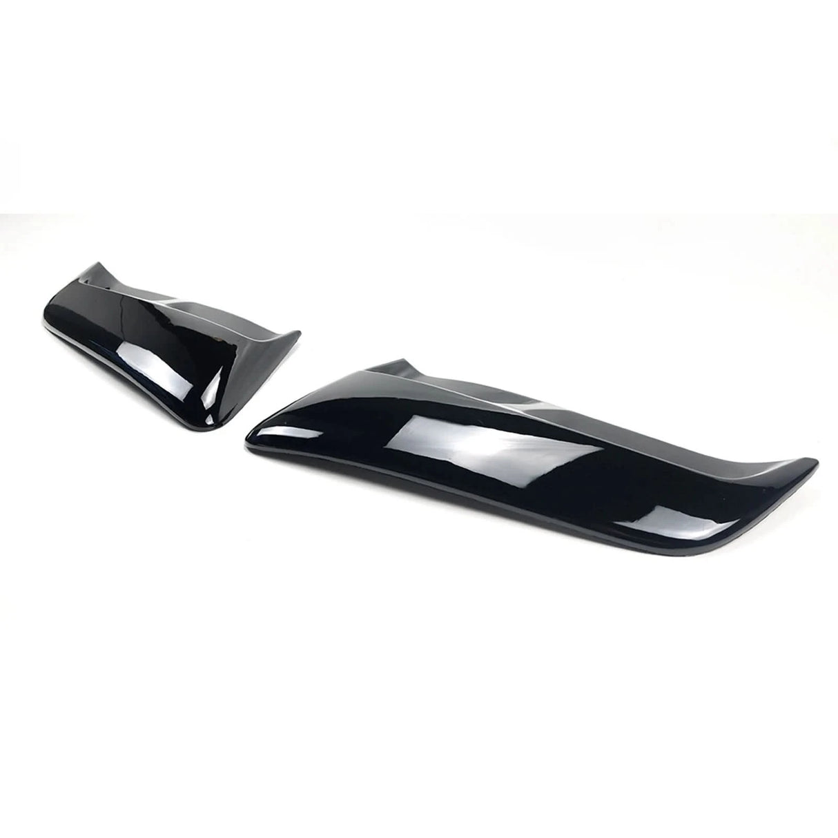 Ford Mustang Rear Fender Side Scoop Air Vents – Gloss Black / Carbon Fiber Style (2016–2023)
