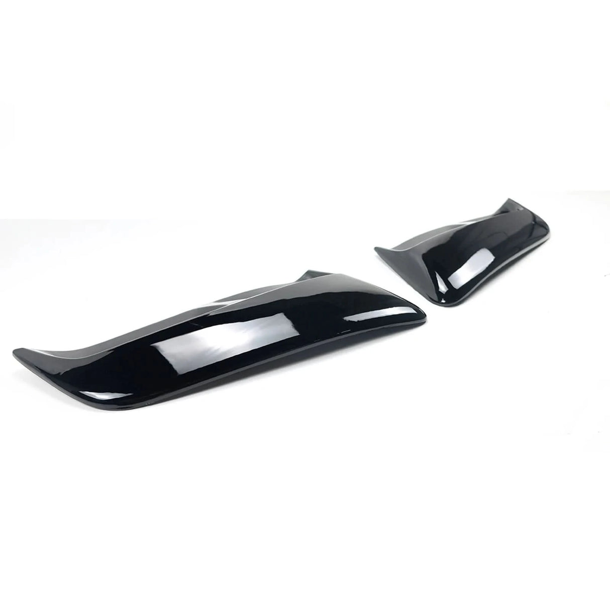 Ford Mustang Rear Fender Side Scoop Air Vents – Gloss Black / Carbon Fiber Style (2016–2023)
