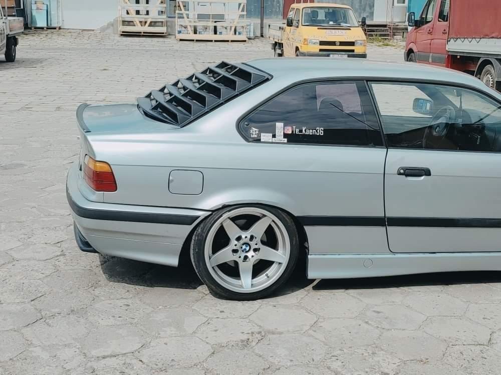 BMW E36 Coupe Series 3 Black Back Windshield Louvers (1992 - 1999) - K2 Industries