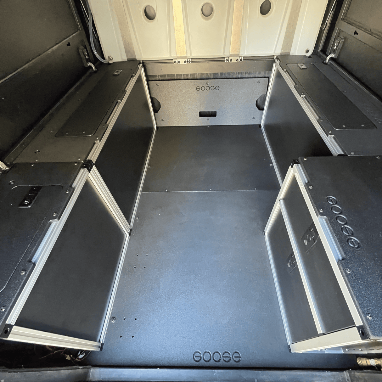 Alu-Cab Canopy Camper V2 - Toyota Tacoma 2005-2023 2nd & 3rd Gen. - Bed Plate System - 6' Bed