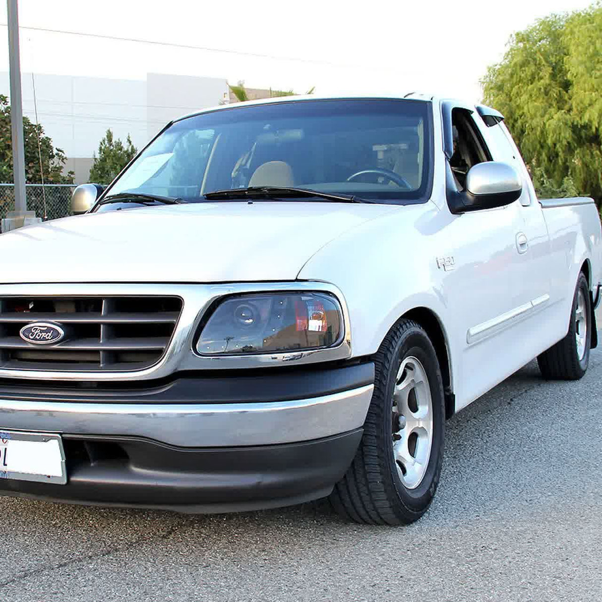 Spec-D Projector Headlights Ford F150 (97-04) Expedition (97-02) w/ SMD LED Light Strip - Black or Chrome